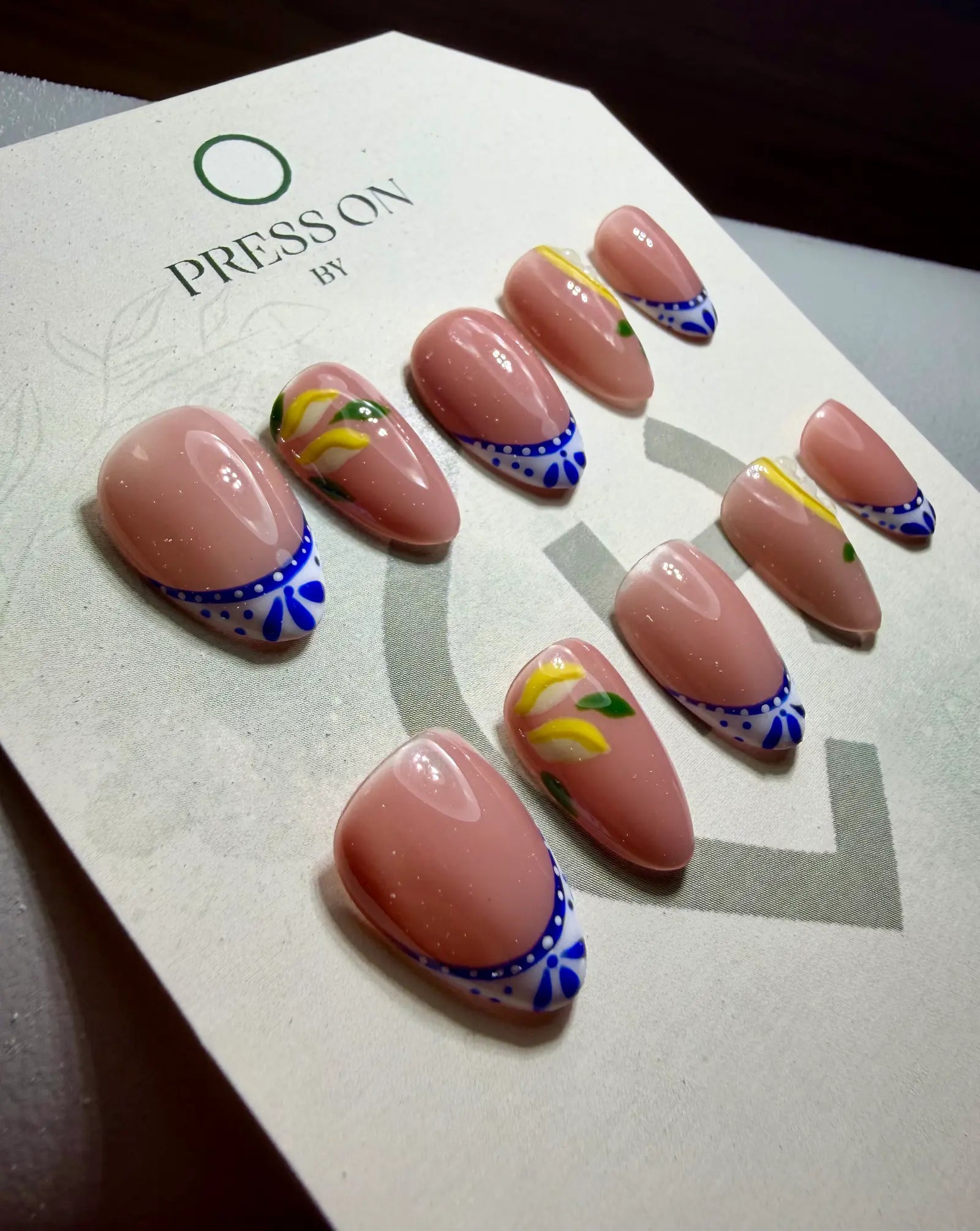 Uñas Press On Diseño Talavera Mexicana